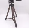 Treppiede AmazonBasics, 127 cm, leggero Anteprima dell’immagine prodotto 8