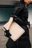 SKINARMA Fardel puzdro na notebook do 14", slonová kosť Náhľad obrázku produktu 3