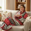 NYVI Ärmeldecke CozyBear - Kuscheldecke mit Ärmeln - TV Produktbild-Vorschau 5