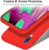 A red phone case is shown with a phone inside, highlighting camera and screen protection. Anteprima dell’immagine prodotto