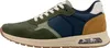 A side view of a single athletic shoe. Produktbild-Vorschau