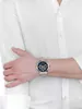 A person wearing a white shirt and a watch on their wrist. Anteprima dell’immagine prodotto