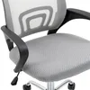 Close-up of a gray mesh office chair with black armrests. Produktbild-Vorschau