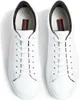 A top-down view of a pair of white leather sneakers. Voir les images du produit