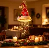 Lustre suspendu illuminé, en forme de bonnet de Père Noël Voir les images du produit 3