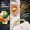 A collage showing three different foods made by a sandwich maker: toasties, waffles, and grilled sandwiches/paninis. Náhľad obrázku produktu