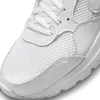 A close-up view of the toe box of a white Nike Air Max SC sneaker. Produktbild-Vorschau