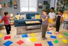 Der Boden ist Lava Spiel für Kinder - Lustiges Familien- Produktbild-Vorschau 2