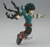 A figurine of Izuku Midoriya from My Hero Academia in a dynamic pose. Produktbild-Vorschau