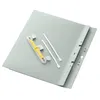 A gray folder with a binding mechanism and two white plastic strips. Anteprima dell’immagine prodotto