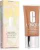 Clinique Stay-Matte Oil-Free Makeup - Beige Maquillage Voir les images du produit 3