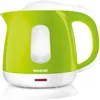 A studio shot of a green and white electric kettle. Anteprima dell’immagine prodotto