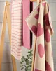 2 Stück Cawö Handtuch 50x100 cm Heart Beats Line beere Produktbild-Vorschau 4