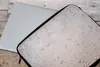 MuchoWow® Laptop Hülle 15 Zoll Blasen in einem hellrosa Produktbild-Vorschau 4