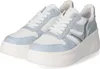 A pair of low-top sneakers with a platform sole. Produktbild-Vorschau