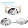 A collage of images showing a collapsible steamer basket being demonstrated and its different states. Produktbild-Vorschau