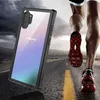 A person is running on a road with a phone case in the foreground. Produktbild-Vorschau