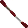 A single skein of red embroidery thread is shown diagonally against a white background. Náhled obrázku produktu