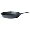 A cast iron frying pan is shown against a white background. Anteprima dell’immagine prodotto
