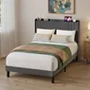 A bedroom scene with a bed as the main focus. Anteprima dell’immagine prodotto