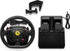 A gaming steering wheel, pedals, and clamp are laid out on a white background. Produktbild-Vorschau