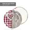 A close-up of a jar lid with a rustic wooden and red gingham heart design. Anteprima dell’immagine prodotto