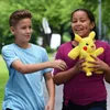 ORBICO Pokemon Power Action Pikachu - peluche interattivo Anteprima dell’immagine prodotto 3