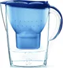 A blue Brita water filter pitcher filled with clear water. Náhled obrázku produktu