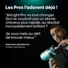 A man is holding a hairdryer, with text overlayed on a dark background. Produktbild-Vorschau