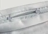 Close-up of a light-colored fabric with a zipper. Produktbild-Vorschau