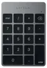 A close-up, top-down view of a Satechi aluminum numeric keypad. Voir les images du produit