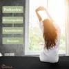 A woman stretching in bed in front of a window with sunlight streaming in. Text overlays describe product features. Produktbild-Vorschau