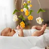 Mobile Baby Holz + Wollknäuel, Frische Blumen und Bienen, Produktbild-Vorschau 5