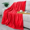 Červená prikrývka 200x220cm reliéfne pruhy prehoz na posteľ Náhľad obrázku produktu 2