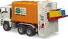 bruder 02772 MAN TGA Müll-LKW Hecklader und 2 Mülltonnen Produktbild-Vorschau 2