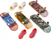 Hot Wheels Skateboard + chaussures 4 pièces HVM14 Voir les images du produit 1