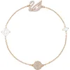 A close-up studio shot of a bracelet. Produktbild-Vorschau