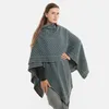 Knit Factory Dusk Poncho Cape - Laurel/Urban Green - One Produktbild-Vorschau 2