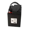 A black battery with a handle on top, shown from a slightly elevated diagonal angle against a white background. Voir les images du produit