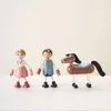 Petite Amélie Märchenschloss aus Holz inkl. Puppen und Produktbild-Vorschau 8