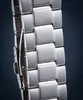A close-up shot of a watch bracelet. Podgląd zdjęcia produktu