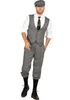 A man wearing a 1920s-style dandy outfit. Produktbild-Vorschau
