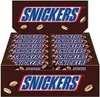 A display box filled with Snickers candy bars. Náhled obrázku produktu