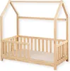 A wooden toddler bed with a house-like frame and mattress, shown against a white background. Anteprima dell’immagine prodotto