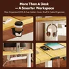 A collage of four images showcasing different features of a standing desk, including a cup holder, headphone hook, cable management, and tablet/phone charging. Produktbild-Vorschau