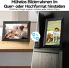 A split image showing two digital photo frames, one displaying a family and the other a child with a dog. The top of the image has German text describing the product's features. Produktbild-Vorschau