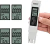 A hand holding a white TDS & EC meter, with several digital displays showing readings. Voir les images du produit