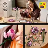 LEGO 10374 Botanicals Bouquet di Rose Rosa Set da Anteprima dell’immagine prodotto 19