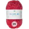 A ball of red yarn with a label. Produktbild-Vorschau