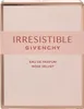 A close-up of a perfume box. Voir les images du produit